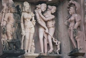 Khajuraho_10_wikipedia_sm.jpg